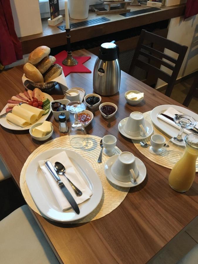 Zur Sonnenalb Hotel Sonnenbuhl Bagian luar foto