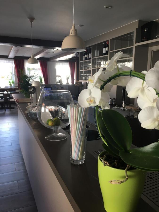 Zur Sonnenalb Hotel Sonnenbuhl Bagian luar foto